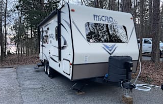 Flagstaff Micro Lite 21FBRS- Perfect Couples Rig!