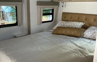 New Pearl- couples coach