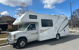 Dog-lovers Adventure on Wheels - Utah