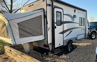 2015 Jayco Jay Feather Expandale M-16 XRB