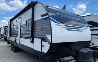 Family Approved "Glamper" Camper Rental