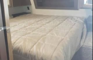 2019 Keystone RV Cougar Half-Ton Series 32RDB