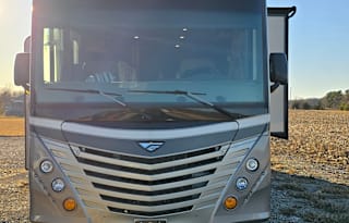 Crump's Fleetwood Storm 35SK Class A Dream