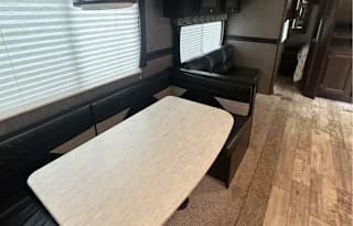 $139! QB300 sleeps 8-10, 2 bedrooms!