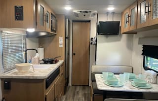 2022 Prime Time RV Avenger LT 16BH