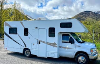 2019 Thor Motor Coach Majestic 23A