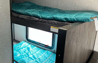 2022 Dutchmen RV Coleman Lantern LT Series 17B