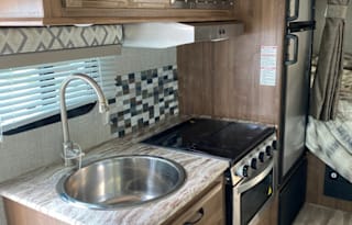 2020 Gulf Stream RV Conquest 6237LE