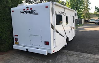 2013 Thor Motor Coach Majestic