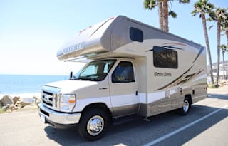 2019 Winnebago Minnie Winnie 22R