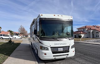 2010 Forest River Georgetown 300FWS