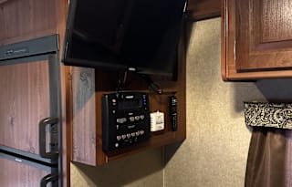 2013 Rockwood Roo 19ft hybrid easy to pull!