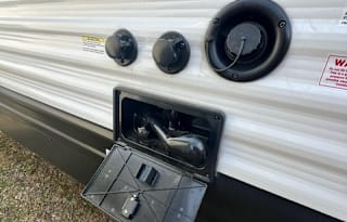 2022 Pioneer Bh250 Camper