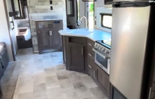 2021 Dutchmen RV Coleman Lantern LT Series 262BH