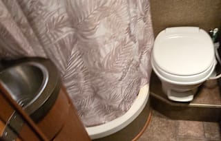 2013 Winnebago - VIA 25Q - Mercedes Diesel