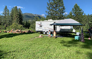 Montana Adventure Camper bunk house & slide out.