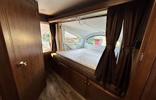 2017 Jayco JayFeather 7 Lightweight Hybrid tent RV