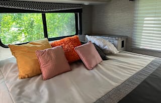 Great Family Getaway w/ Bunk House