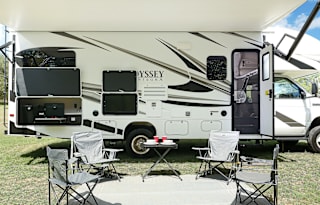San Antonio’s Best Luxury Class C RV Motorhome