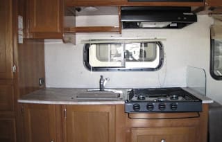 2019 Coachmen RV Leprechaun 25ft