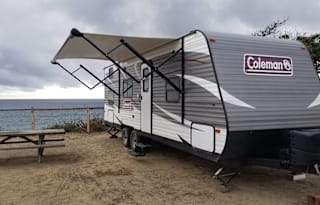 Family and Pet Friendly 2017 Coleman 274BH