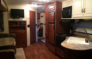 2011 Keystone Outback 277 rl