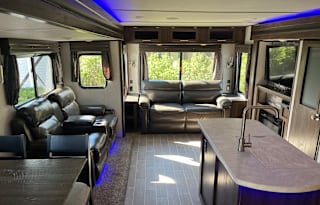 2020 Forest River RV Cherokee Alpha Wolf 26RL-L