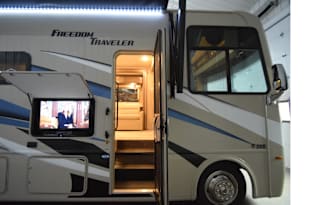 Easy to Drive NEW 2021 Thor Freedom Traveler - JOY