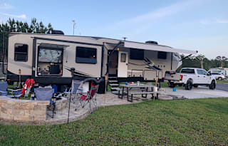 2018  Coachmen Chapparal 392 MBL