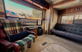 Pet Friendly 4-Season Camper w/ Fenced Dog Run