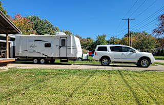 Great Family Getaway w/ 2 Slide Outs(Hybrid)