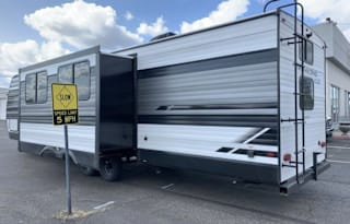 2022 Grand Design Transcend Xplor 321BH