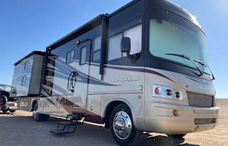 Forest River Georgetown 350TS Bunkhouse