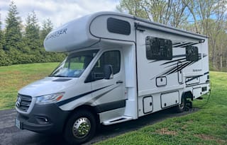 2022 Forest River RV Sunseeker MBS 2400B