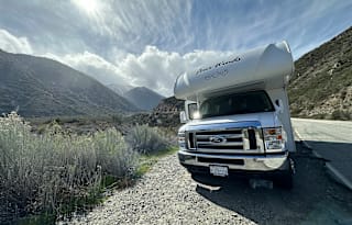 2019 Thor Motor Coach Four Winds 22E  800w solar