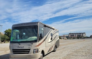 2017 coachmen pursuit 31'
