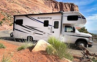 2021 RV w/3 Slides - Sunseeker 2500TS