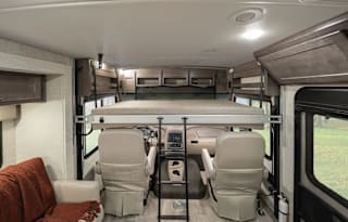 "BIG"  2020 Winnebago Adventurer 30T