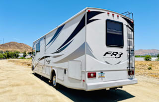 Your Home On Wheels! No Special License Needed!