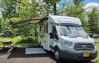 Road Warrior Easy Driving 25 FT RV - PET FRIENDLY