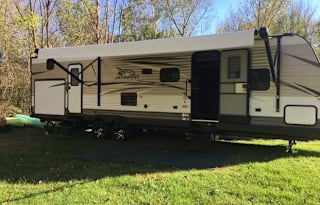 Crummel’s Cozy Retreat (Delivery Only)