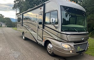2015 Fleetwood RV Southwind MBGA590