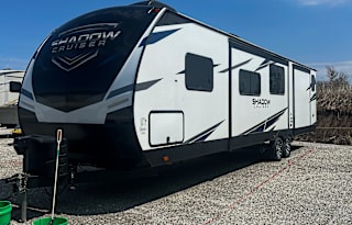 2023 Cruiser Shadow Cruiser 325BHS