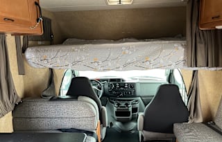2017 Thor Motor Coach Axis 25.1