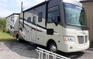 2015 Coachmen RV Mirada 35BH