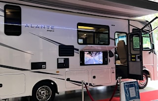 CREATING YOUR DREAM RV ADVENTURE