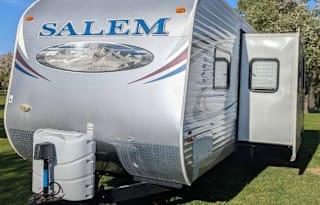 2013 Camper – Perfect for Family Adventures!