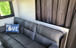2022 Jayco Flight SLX8