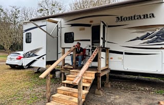 2010 Keystone Montana 5th wheel 3150 RL