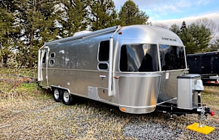 2019 Airstream RV International Signature 25FB